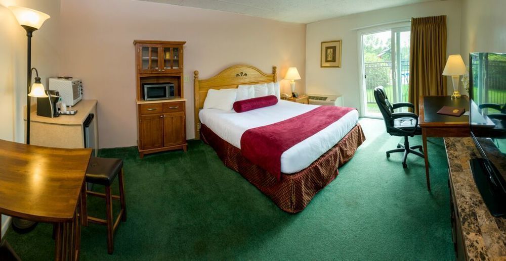 University Inn Academic Suites Orono Esterno foto