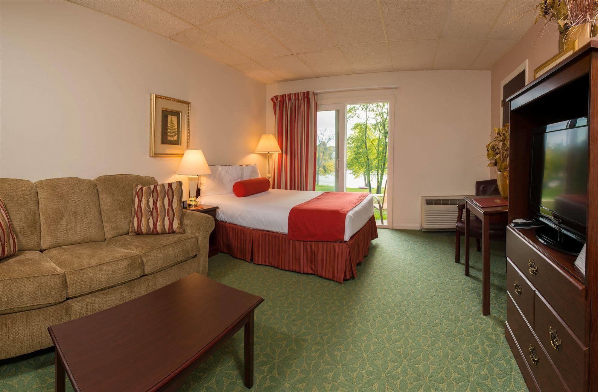 University Inn Academic Suites Orono Esterno foto