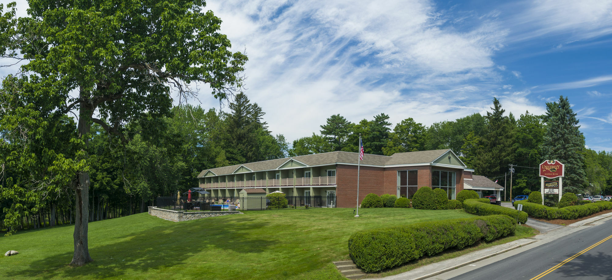 University Inn Academic Suites Orono Esterno foto